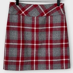 EDDIE BAUER Plaid Gray and Red Wool Blend Short Skirt Size 4 Swiftie Preppy